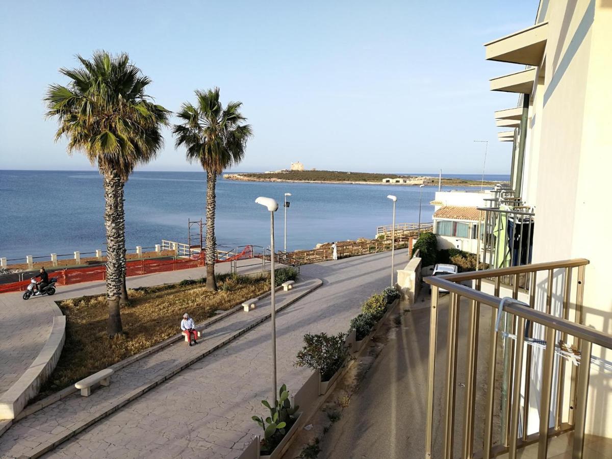 Hotel Vittorio Portopalo Di Capo Passero ภายนอก รูปภาพ