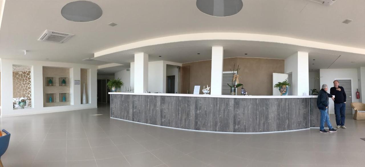 Hotel Vittorio Portopalo Di Capo Passero ภายนอก รูปภาพ