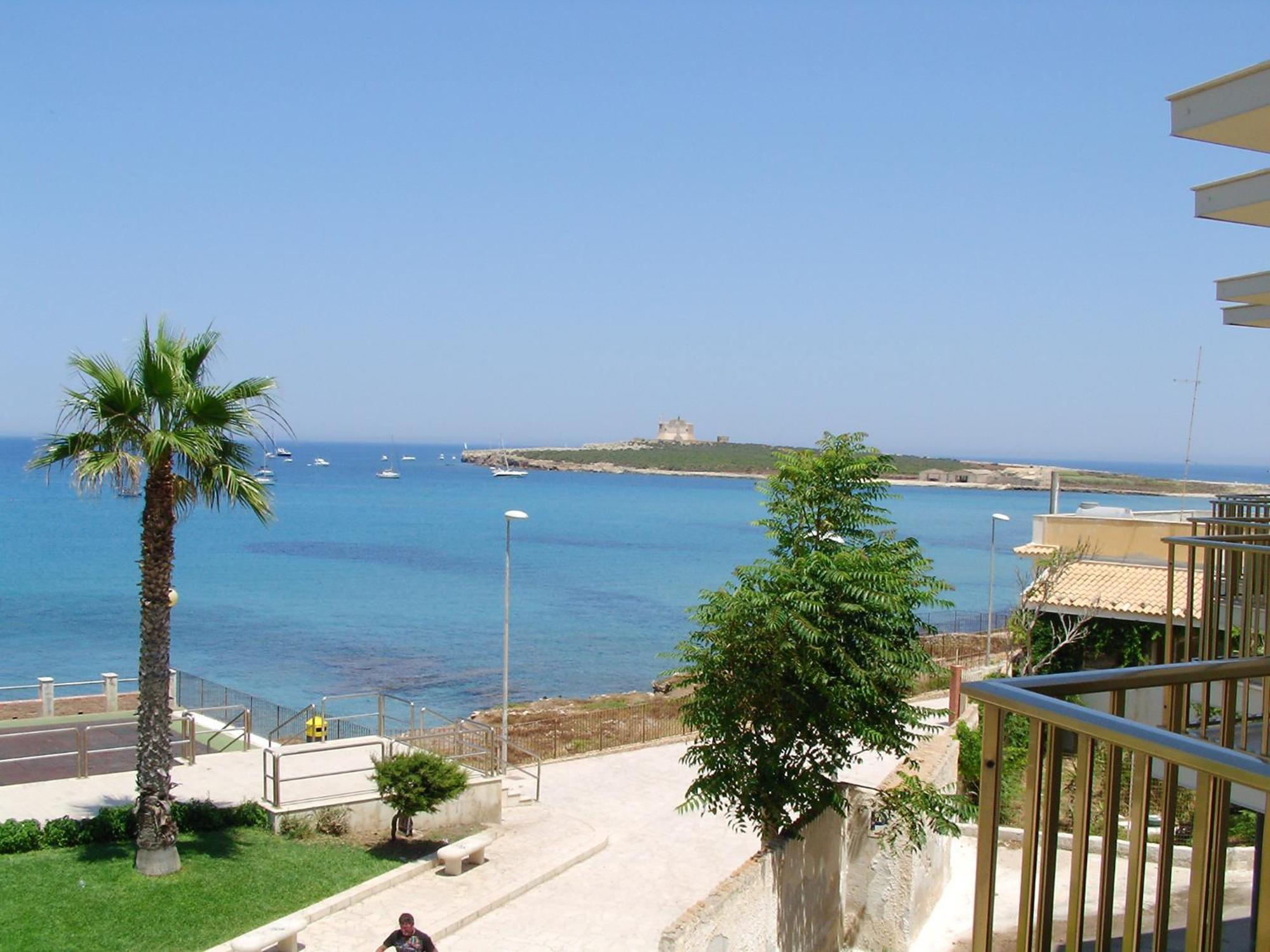 Hotel Vittorio Portopalo Di Capo Passero ภายนอก รูปภาพ