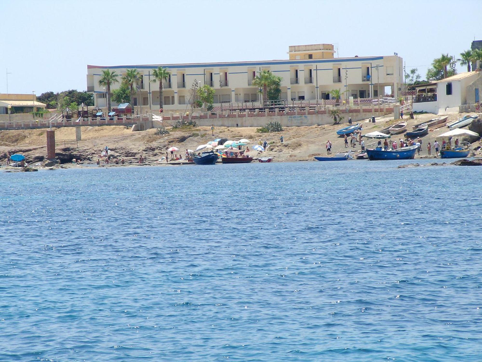 Hotel Vittorio Portopalo Di Capo Passero ภายนอก รูปภาพ