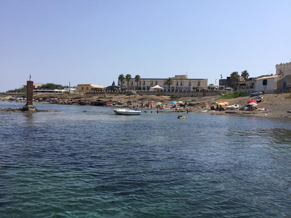 Hotel Vittorio Portopalo Di Capo Passero ภายนอก รูปภาพ